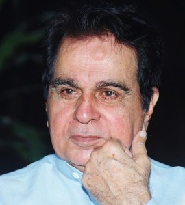 from-being-yusuf-khan-to-dilip-kumar-know-why-did-he-change-his-name